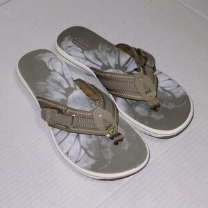 Clarks Women's Beige Sandals